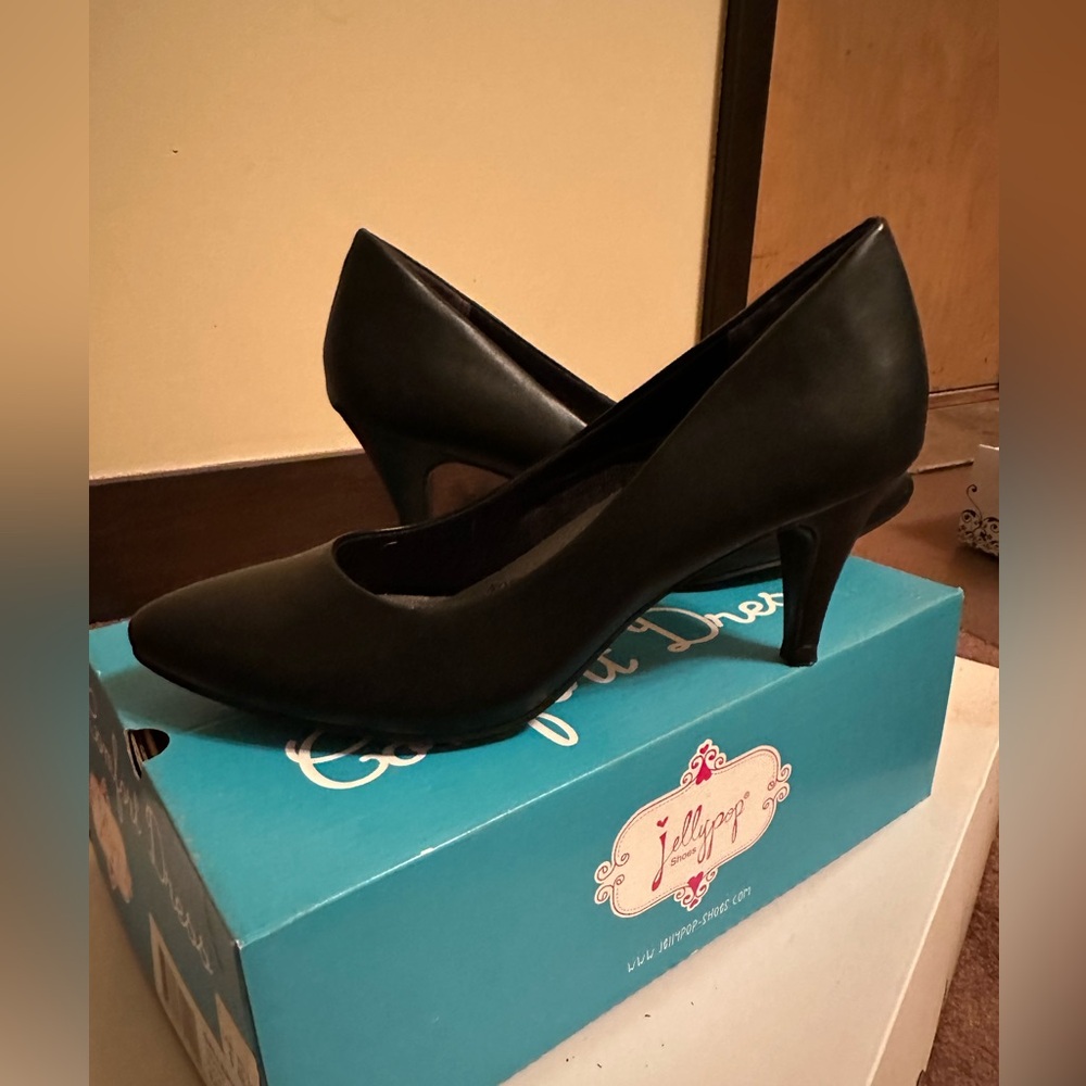 *LIKE NEW*Sz 9.5*Jelly pop* black heels